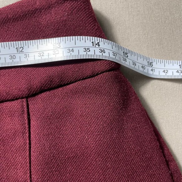 Uniglo Skirt with pockets - Burgundy 4 - Picture 5 of 6